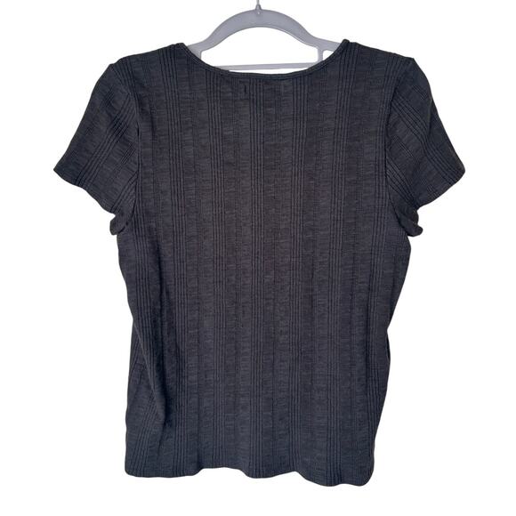 AE Ribbed Gray Button Up Tee - Large - Picture 2 of 4